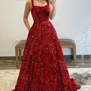 SIZE 9 PROM DRESS